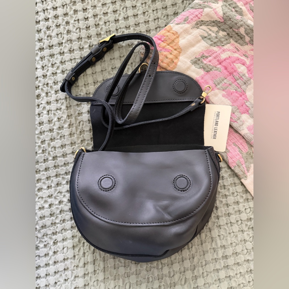 Portland Leather MONACO CROSSBODY Women’s Bag Black - Picture 5 of 6